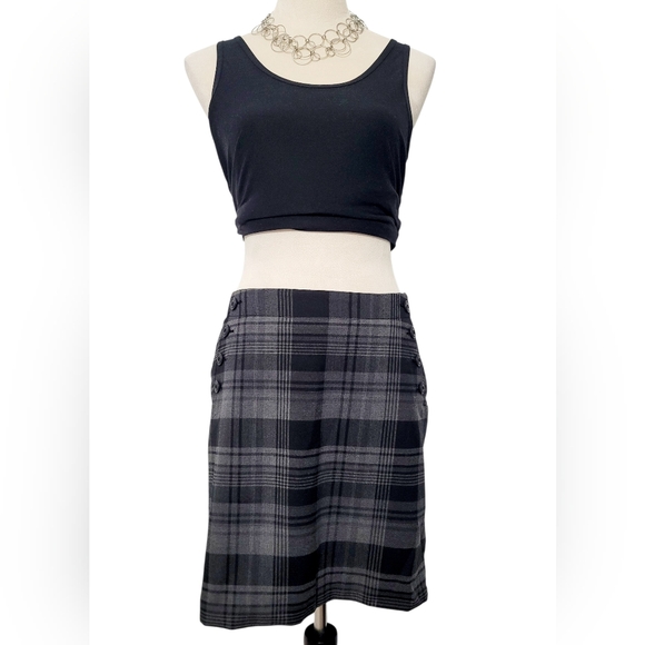 GAP Stretch Plaid Gray Button Detail Skirt Size 4 Career Preppy Lined Side  Zip - Picture 2 of 14
